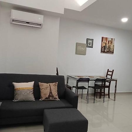 Klcc Newly Renovated Apartment Kuala Lumpur Zewnętrze zdjęcie