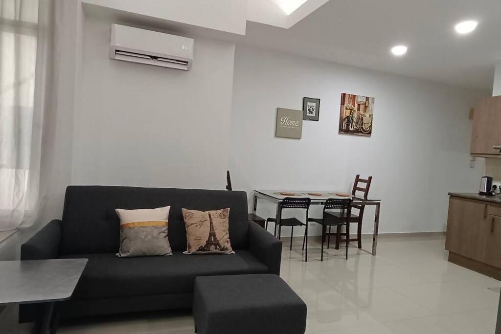 Klcc Newly Renovated Apartment Kuala Lumpur Zewnętrze zdjęcie